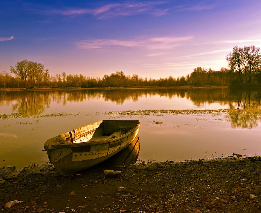 brown boat on shore at calm water under blue sky and white clouds HD wallpaper