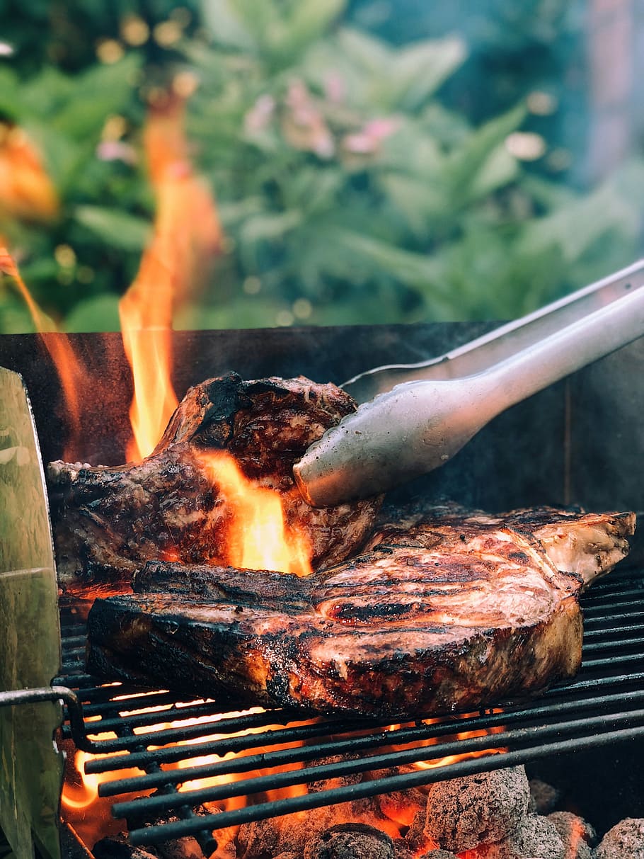 gray metal tong and grilled meat with fire, gray tong clipped steak photo HD wallpaper