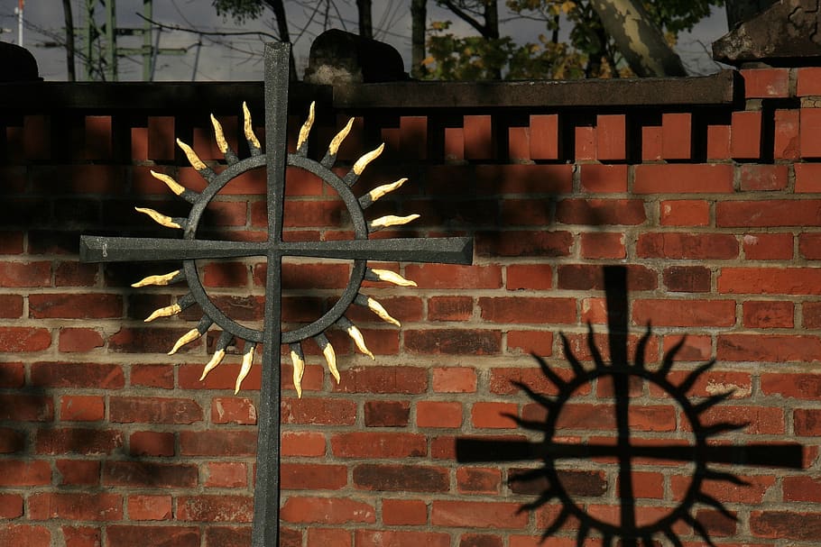 cross, sun, cemetery, shadow, wall, light, brick, brick wall HD wallpaper