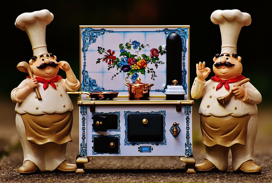 two chef figurines, chefs, stove, pan, pot, eat, kitchen, gourmet HD wallpaper