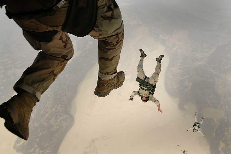 Battlegrounds video game, skydiving, jump, falling, parachuting HD wallpaper