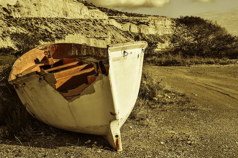 boat, weathered, aged, abandoned, broken, beach, landscape HD wallpaper