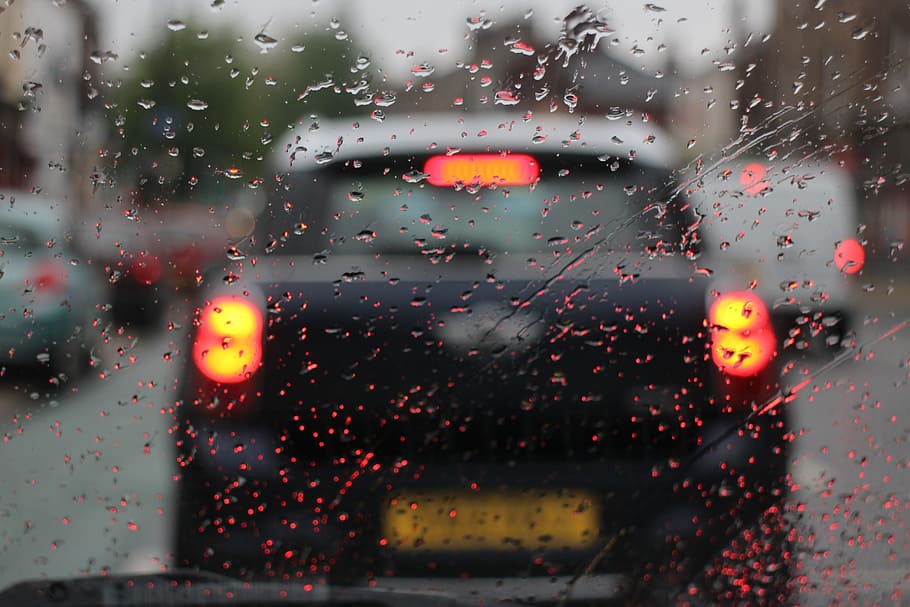 black car during daytime, rain, gloomy, raindrop, water, moody HD wallpaper