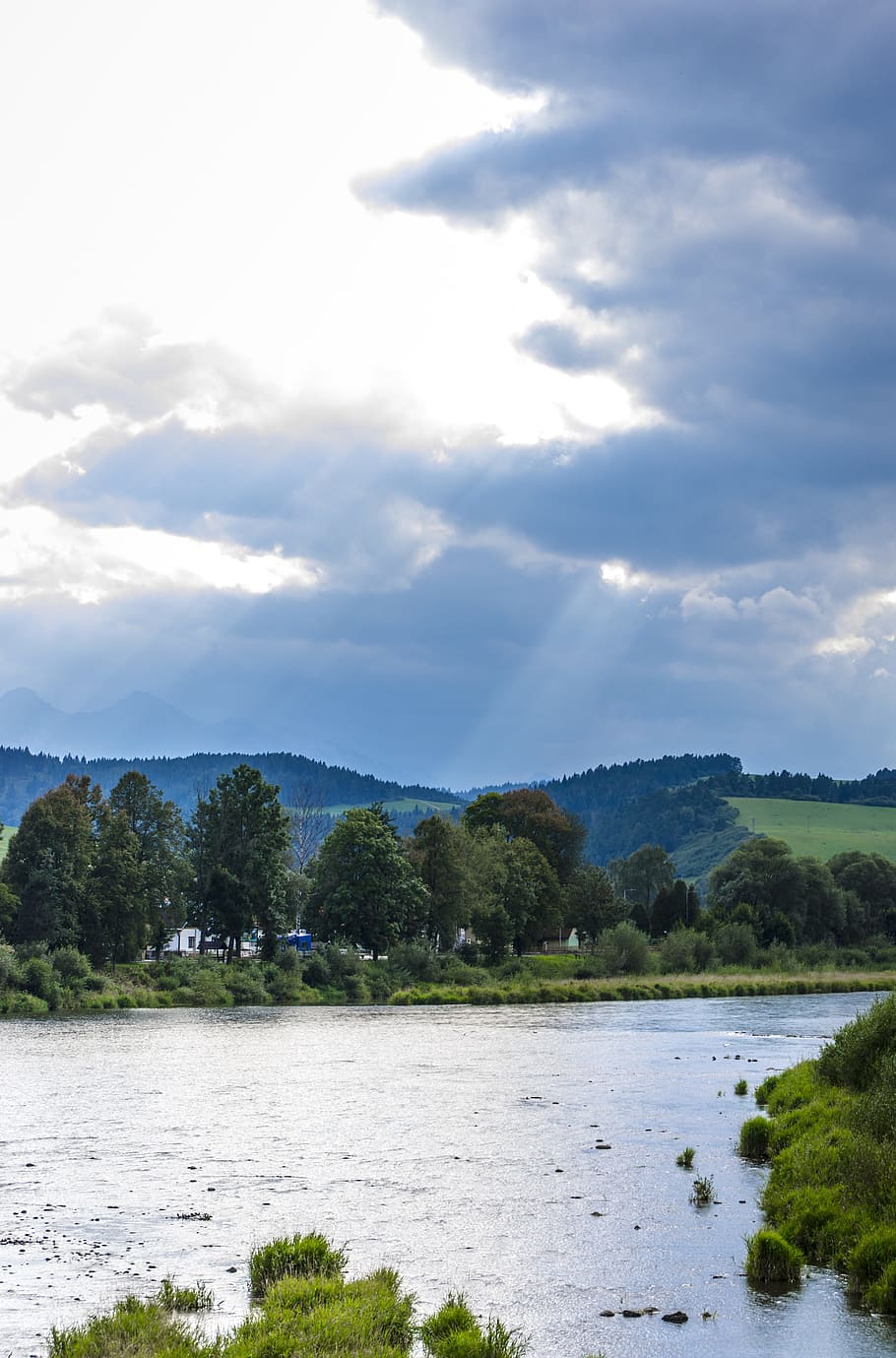 river, mountains, the rays, clouds, mountain river, dunajec river HD wallpaper