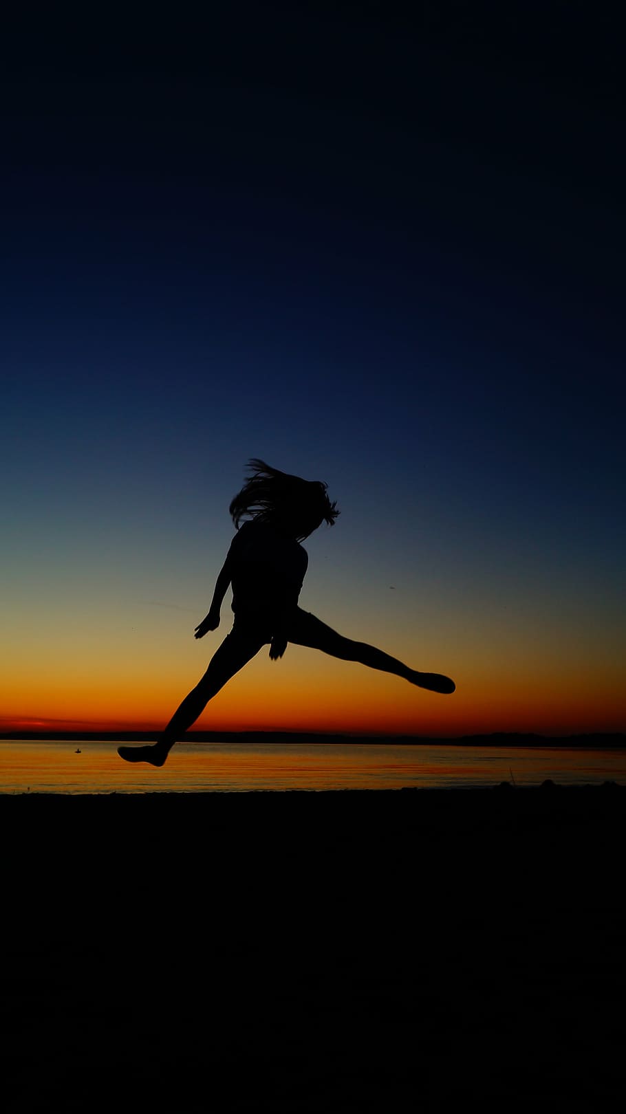 silhouette, sunset, motion, evening, sea, girls, nature, full length HD wallpaper