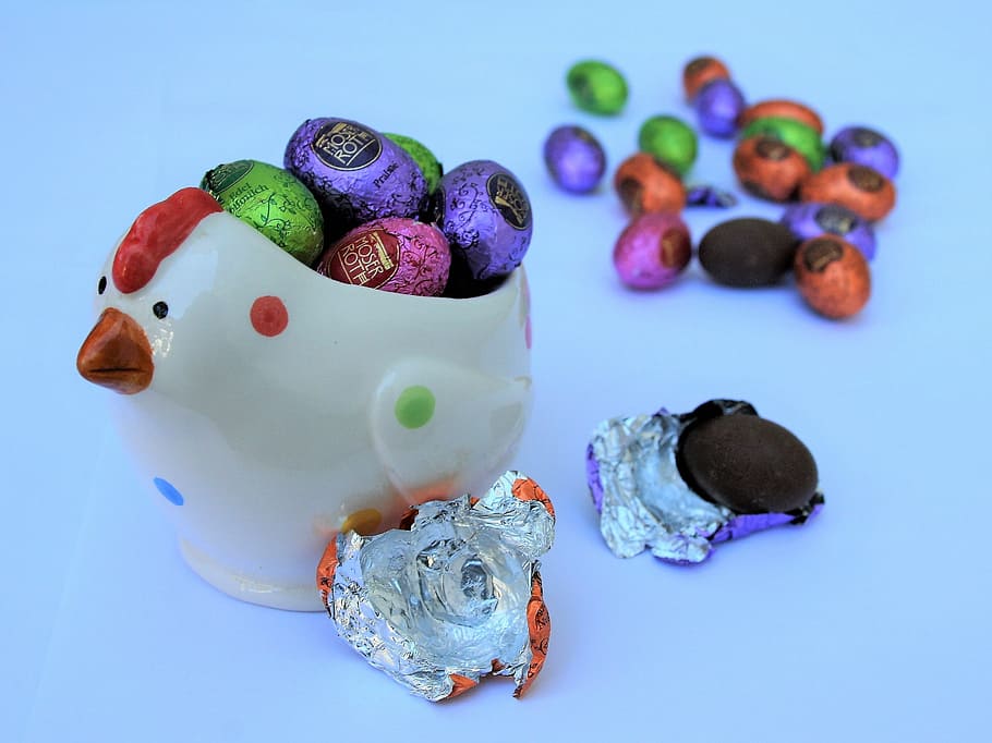chocolates, the hen, eggs, easter, color, tasting, delicious HD wallpaper