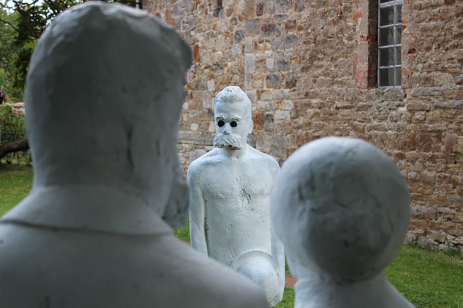 statue, white, sculpture, wall, stone, view, glasses, nietzsche HD wallpaper