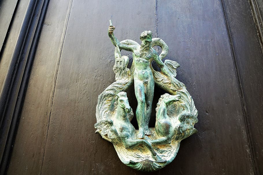 Door, Figure, Input, Neptune, Wood, jack, malta, island, game of thrones HD wallpaper