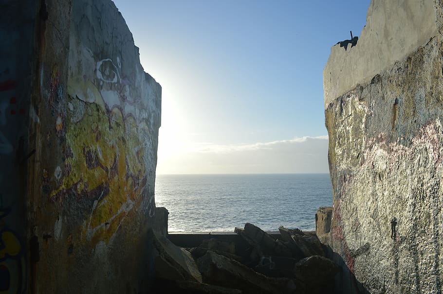 wall, ocean, horizon, bunker, sea, sky, water, landscape, blue HD wallpaper