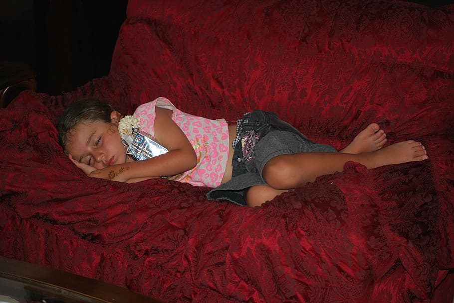 child, sleeping, women, bed, people, females, bedroom, one Person HD wallpaper