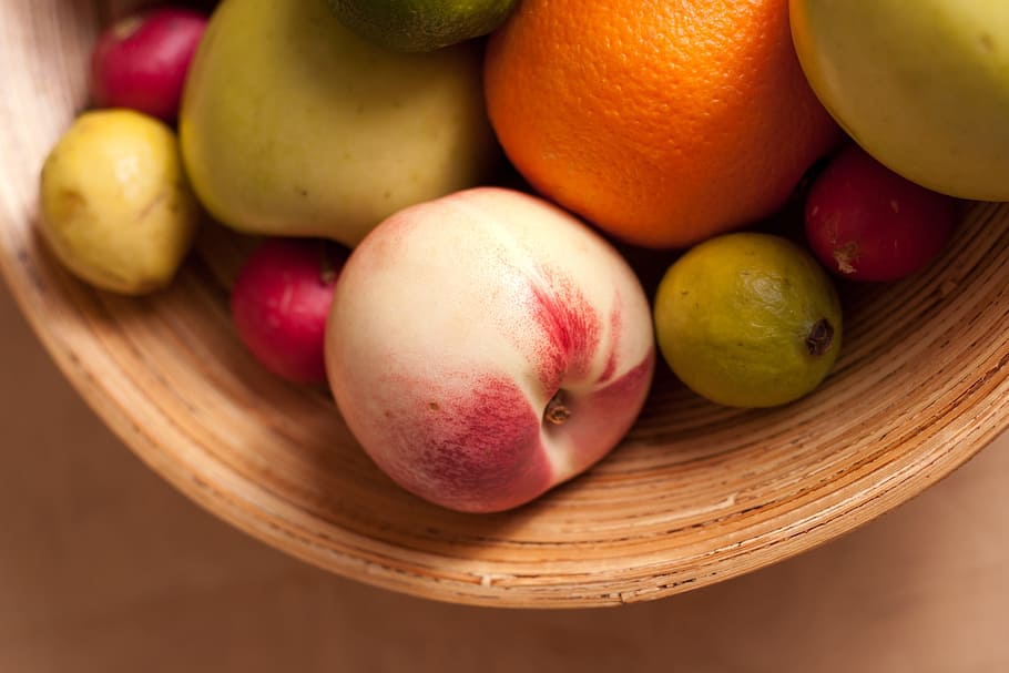 close-up photo of bowl of fruits, basket, guava, apple, radish HD wallpaper