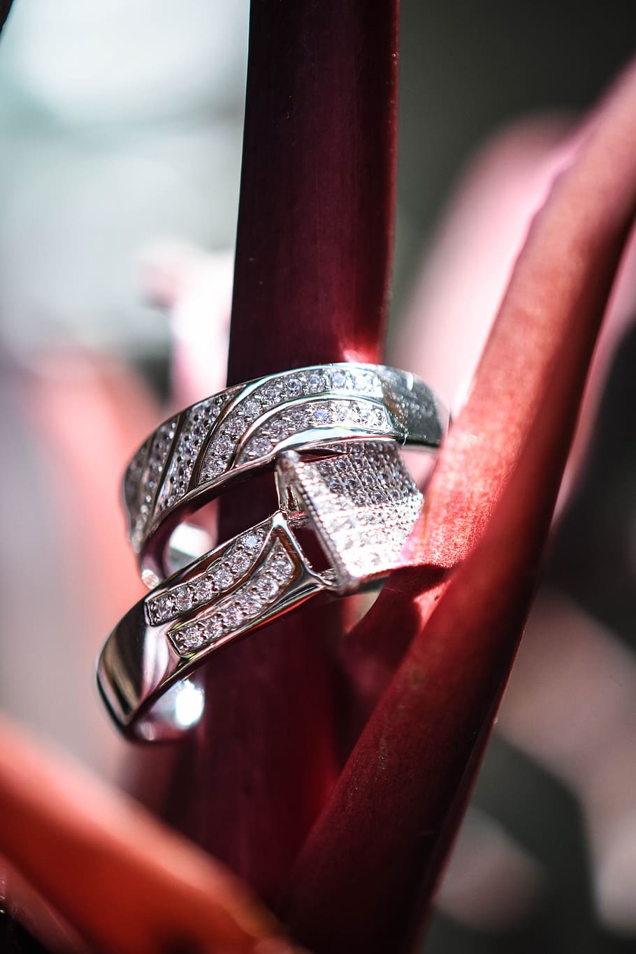 Macro Photography of Two Diamond Rings, accessory, blur, chrome HD wallpaper