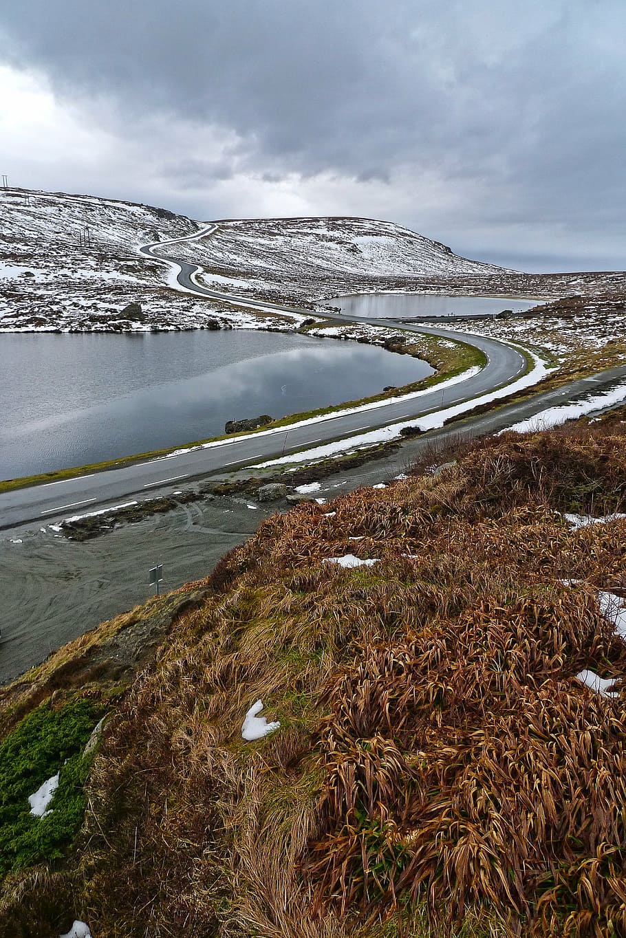 bird's-eye view photography of road and body of water, landscape HD wallpaper
