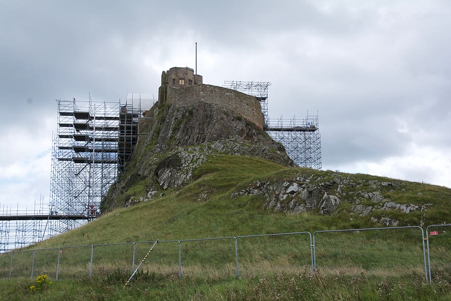 restoration, castle, holy island, lindisfarne, historic, ancient, HD wallpaper