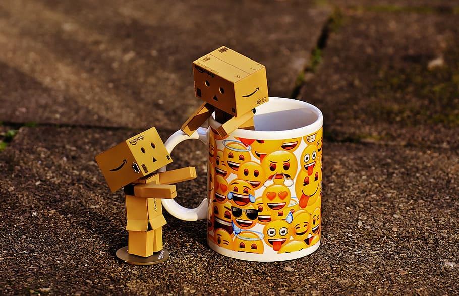danbo, figures, cup, coffee cup, together, for two, funny, friendship HD wallpaper