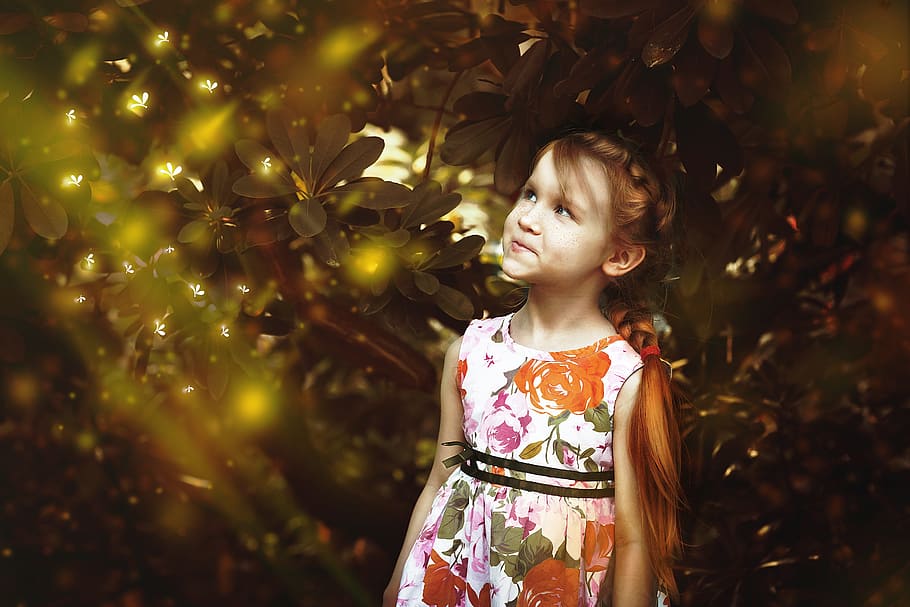 girl wearing white and orange sleeveless dress under green leaf tree, HD wallpaper