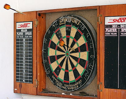 dart, arrows, target, play, bull's eye, without fail, play darts HD wallpaper