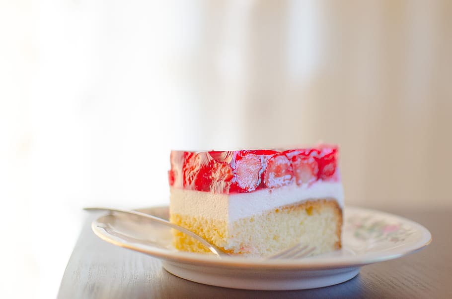 dessert, sweet, strawberries, cake, food and drink, sweet food HD wallpaper