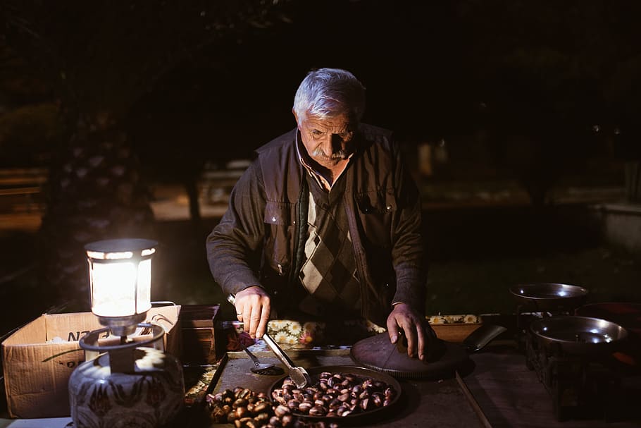 dealer, old man, the peddler, chestnut, sell chestnuts, bench, HD wallpaper