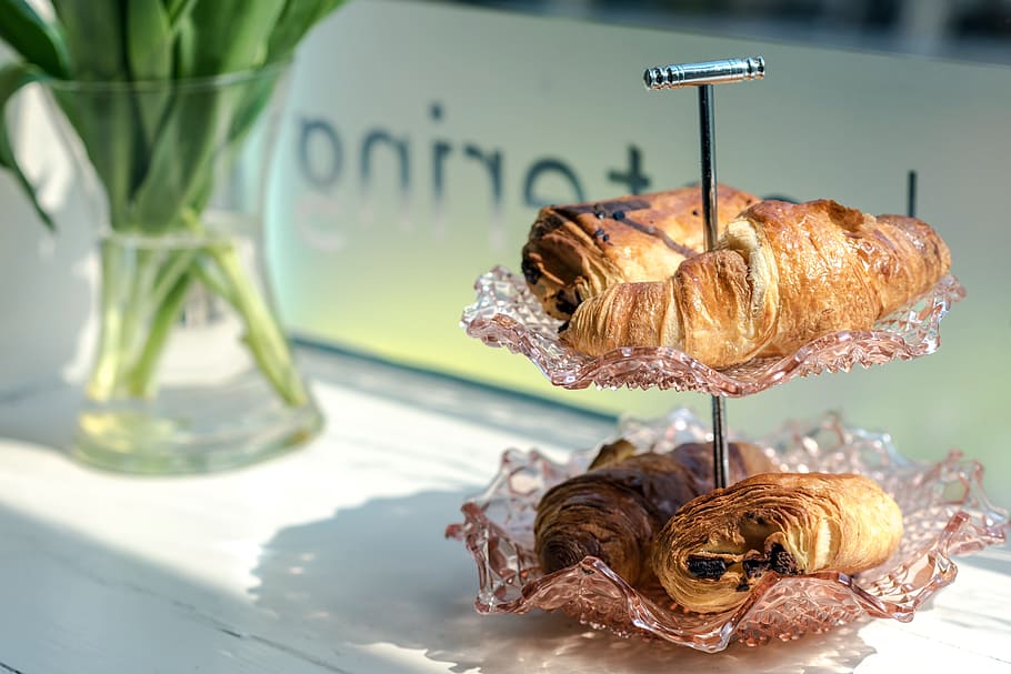 croissant, bread, display, table, glass, water, food and drink HD wallpaper