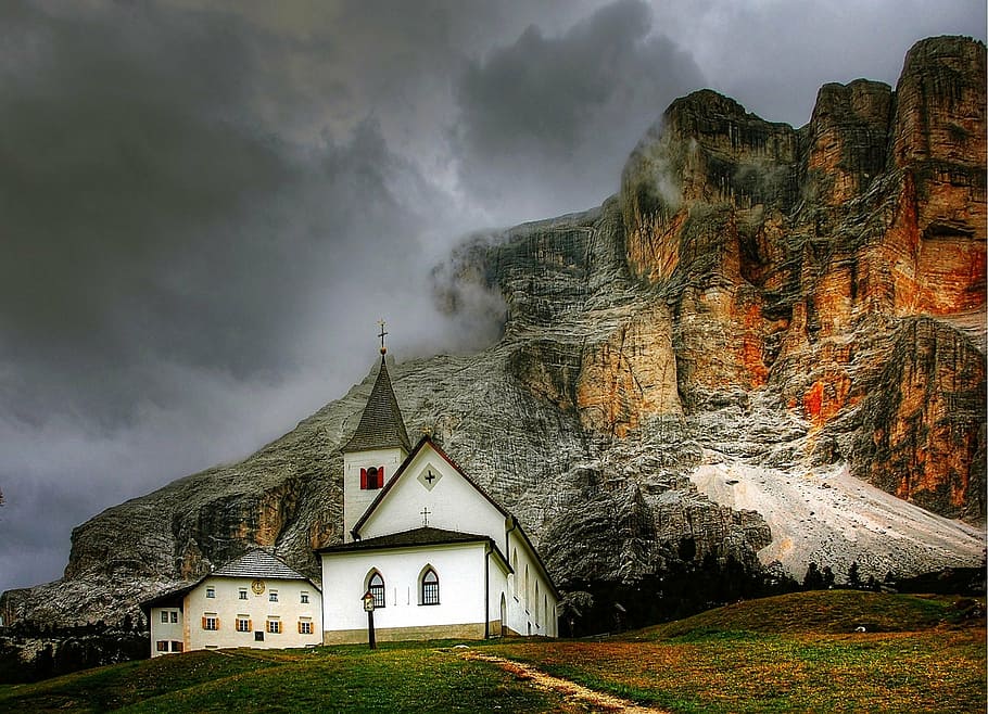 white and brown chapel near cliff at daytime, dolomites, alta badia, HD wallpaper