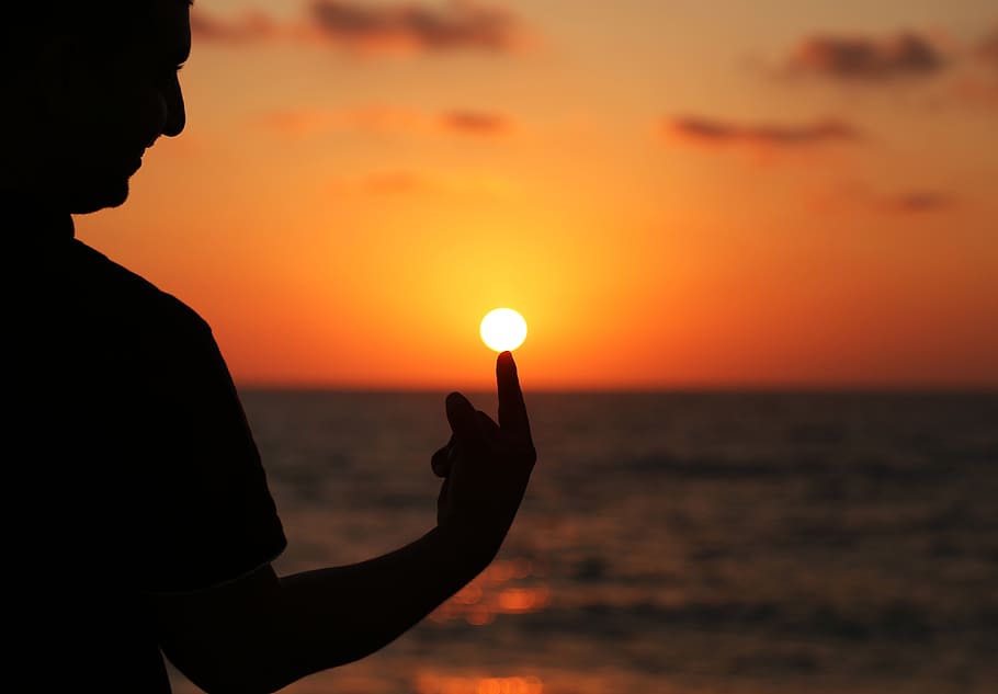 man pointing on sunset, silhouette, touch, finger, beach, male HD wallpaper