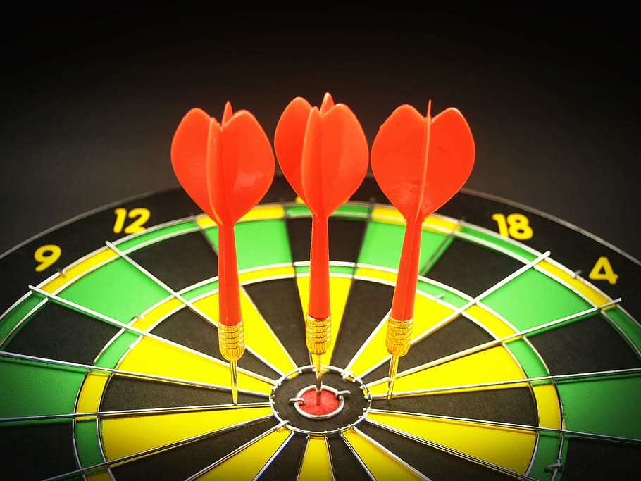 target, goal, aiming, dartboard, focus, arrow, skill, closeup HD wallpaper
