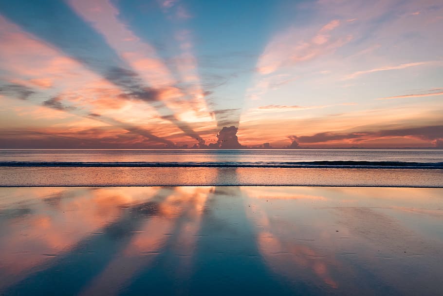 shallow focus photo of sea, photo of beach shoreline during golden hour HD wallpaper