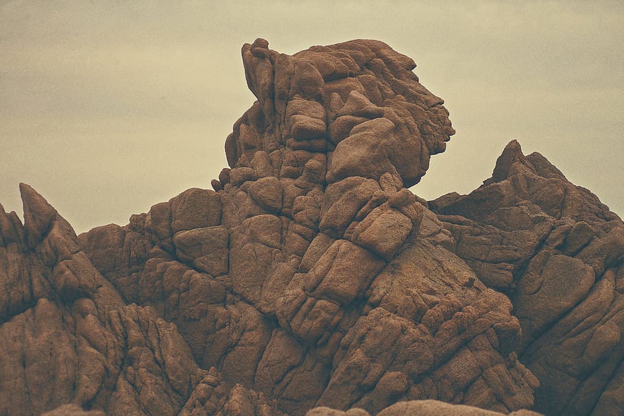 brown rocky mountain under cloudy sky, rock formation, stone HD wallpaper