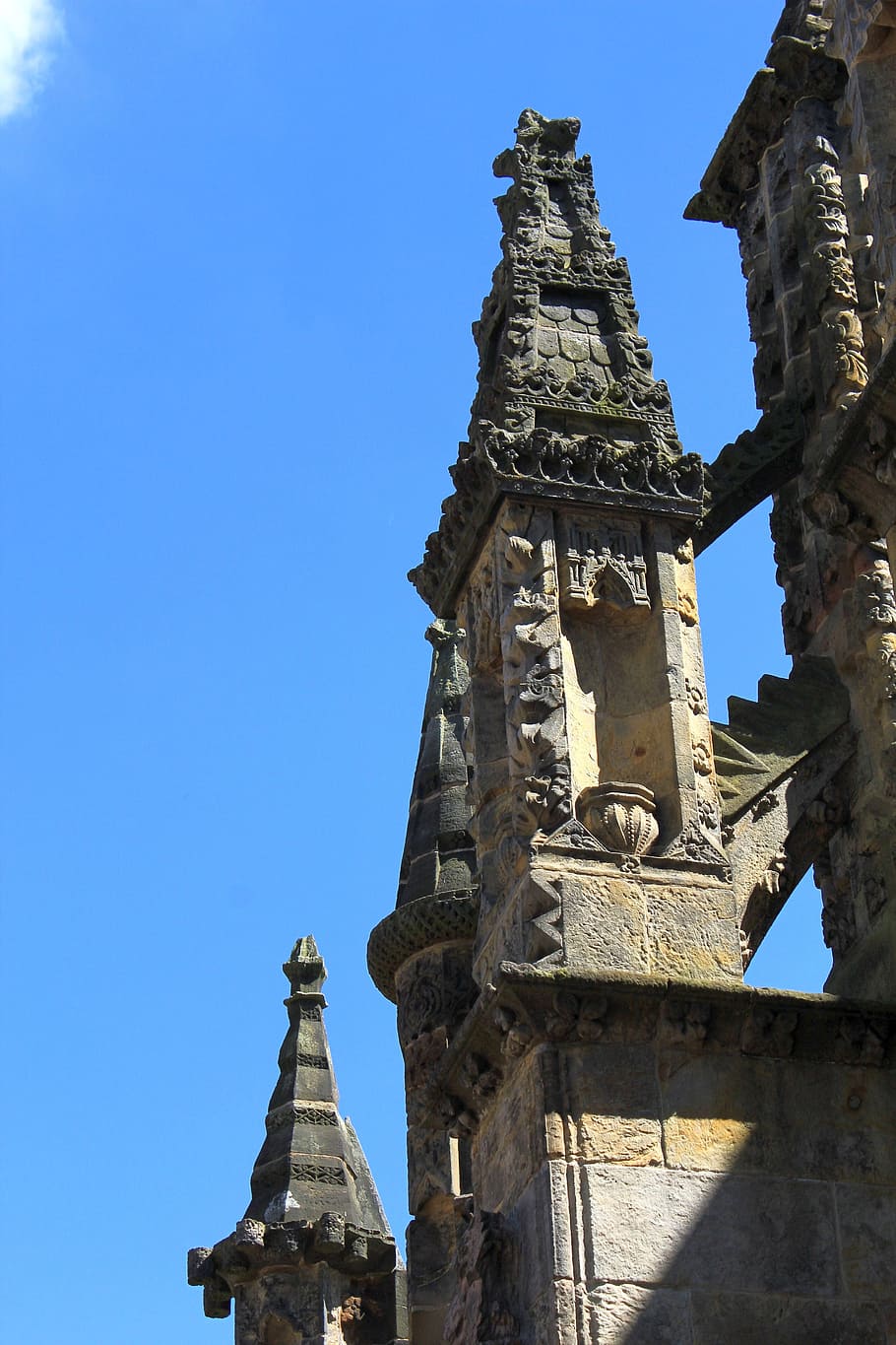 rosslyn chapel, gothic architecture