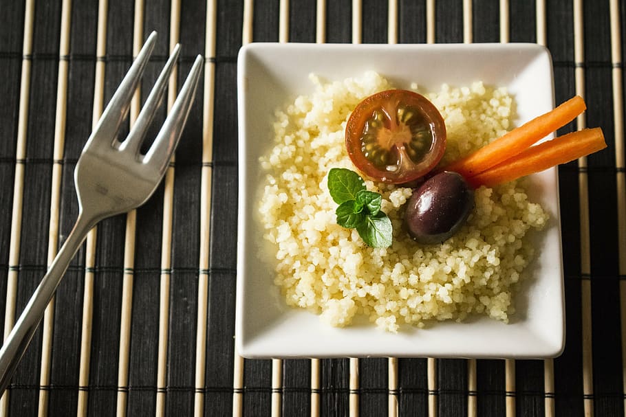 cuscus, tomato, olive, carrot, fork, food mint, pact, food and drink HD wallpaper