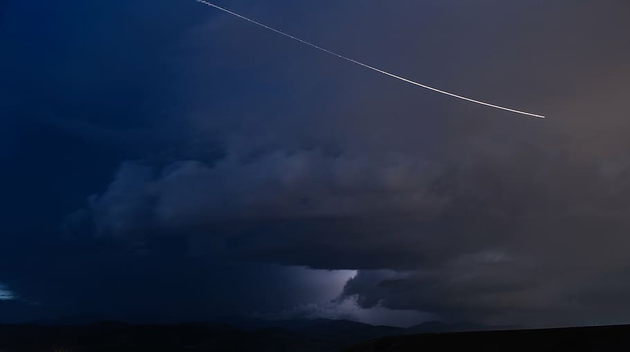 selective focus photography of gray clouds, nature, dark, night HD wallpaper