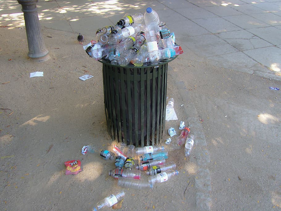 flowing empty bottles on trash bin, recycling, recycle bin, boats, HD wallpaper