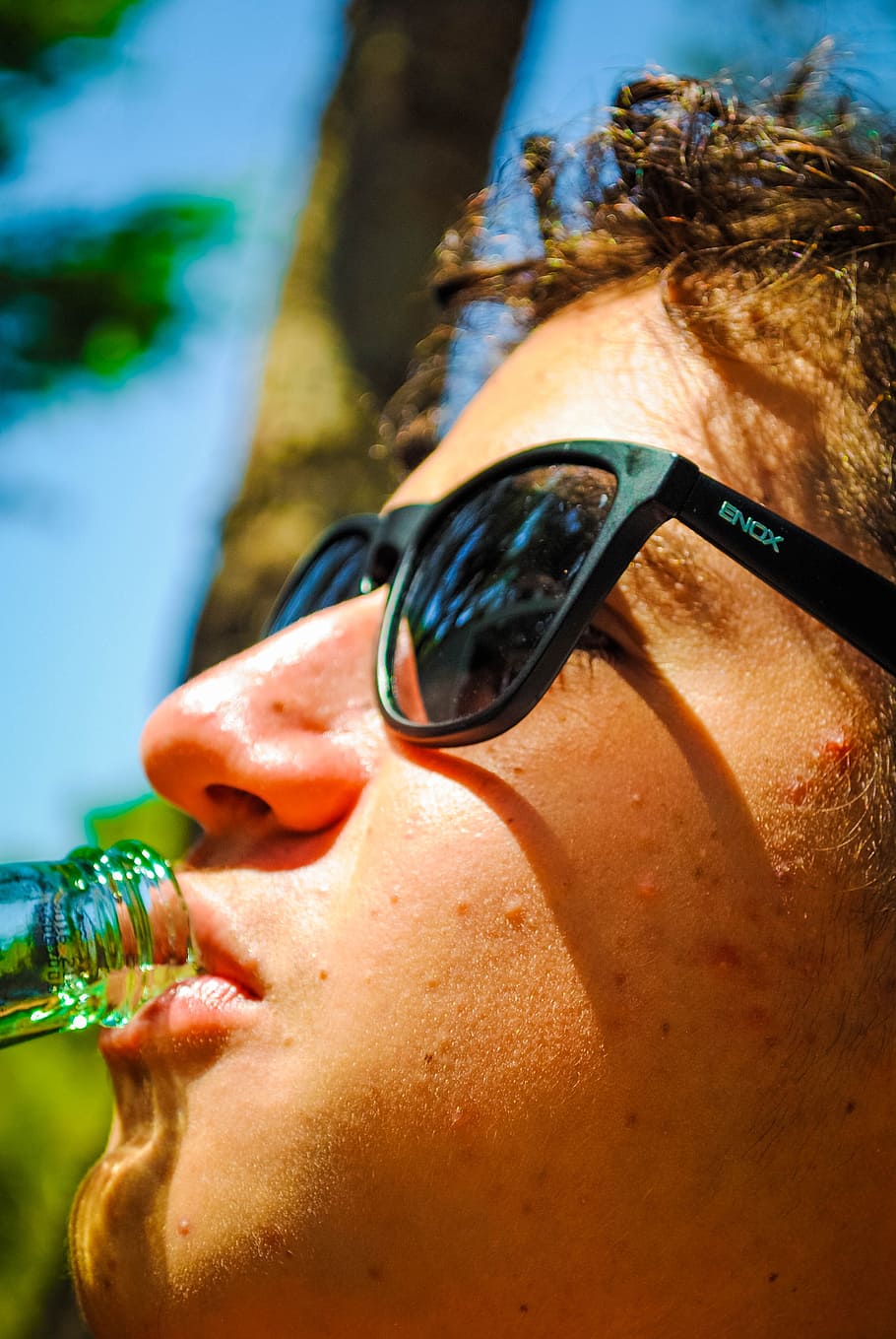 drink, water, bottle, glasses, sun, thirst, headshot, portrait HD wallpaper