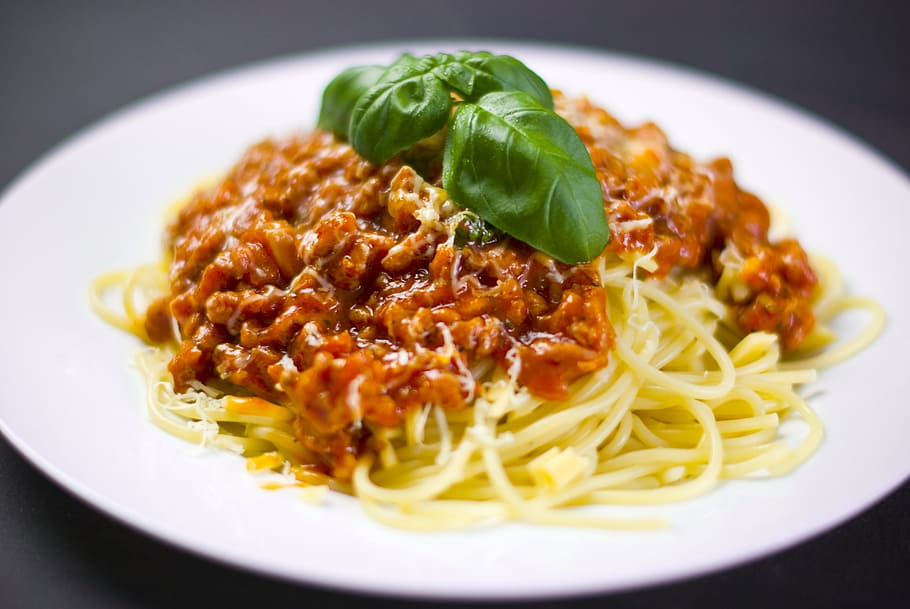 Spaghetti on White Plate, basil, dinner, food, italian, pasta