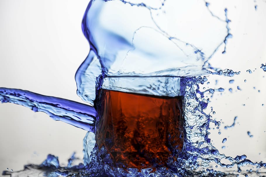closeup photo of drinking glass with water splash, blue, clean HD wallpaper