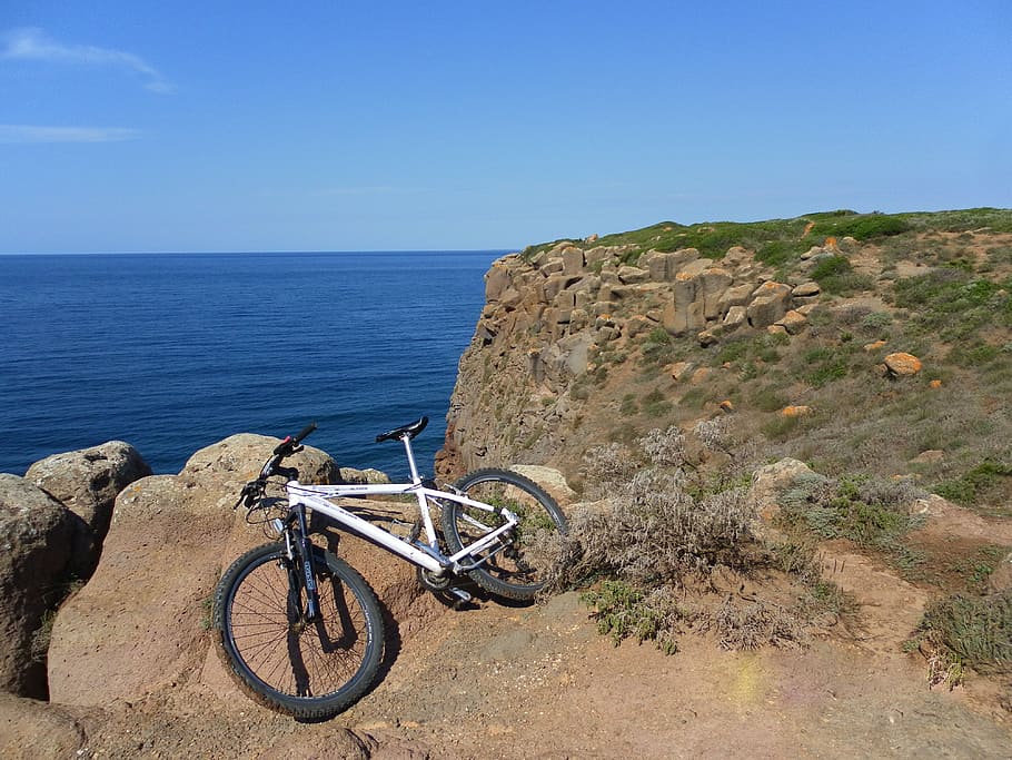 Marina, Bike, Solitude, Leisure, cliff, horizon, finishing line HD wallpaper