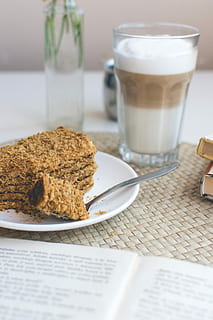 Traditional Czech honey cake with caffe latte, coffee, dessert HD wallpaper
