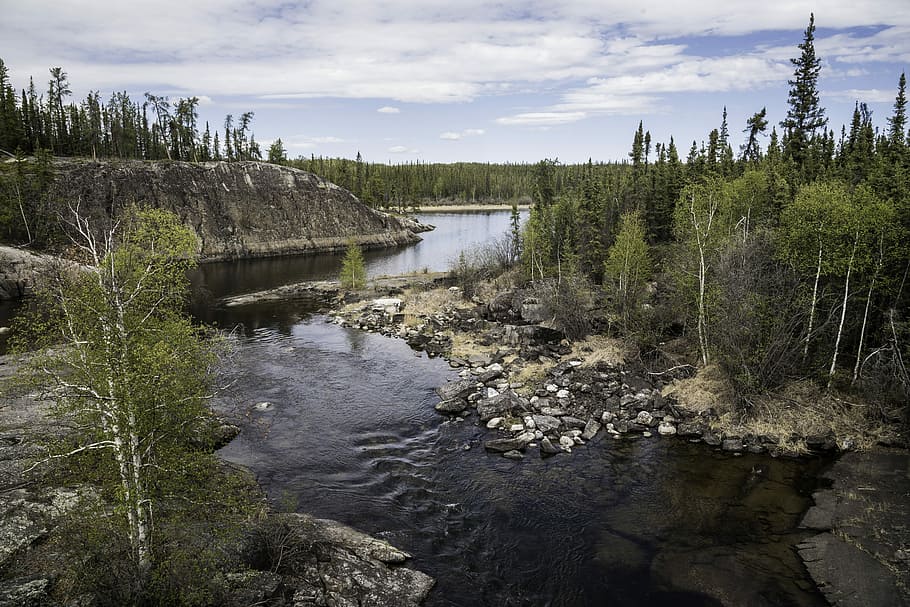 Upstream landscape on the Cameron River on the Ingraham Trail, HD wallpaper
