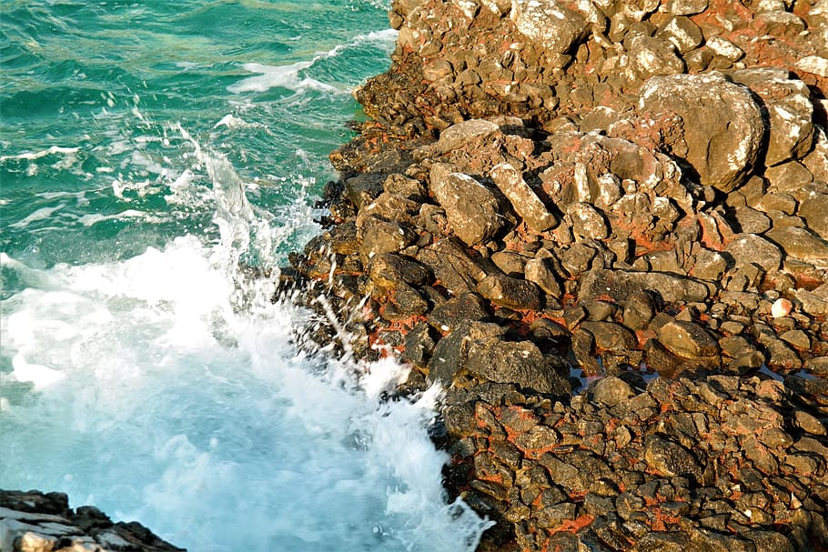 sea, stones, beach, wave, surf, color, water, rock, motion HD wallpaper