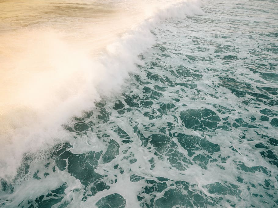 crashing seashore during daytime, ocean waves, water, surf, aquatic sport HD wallpaper