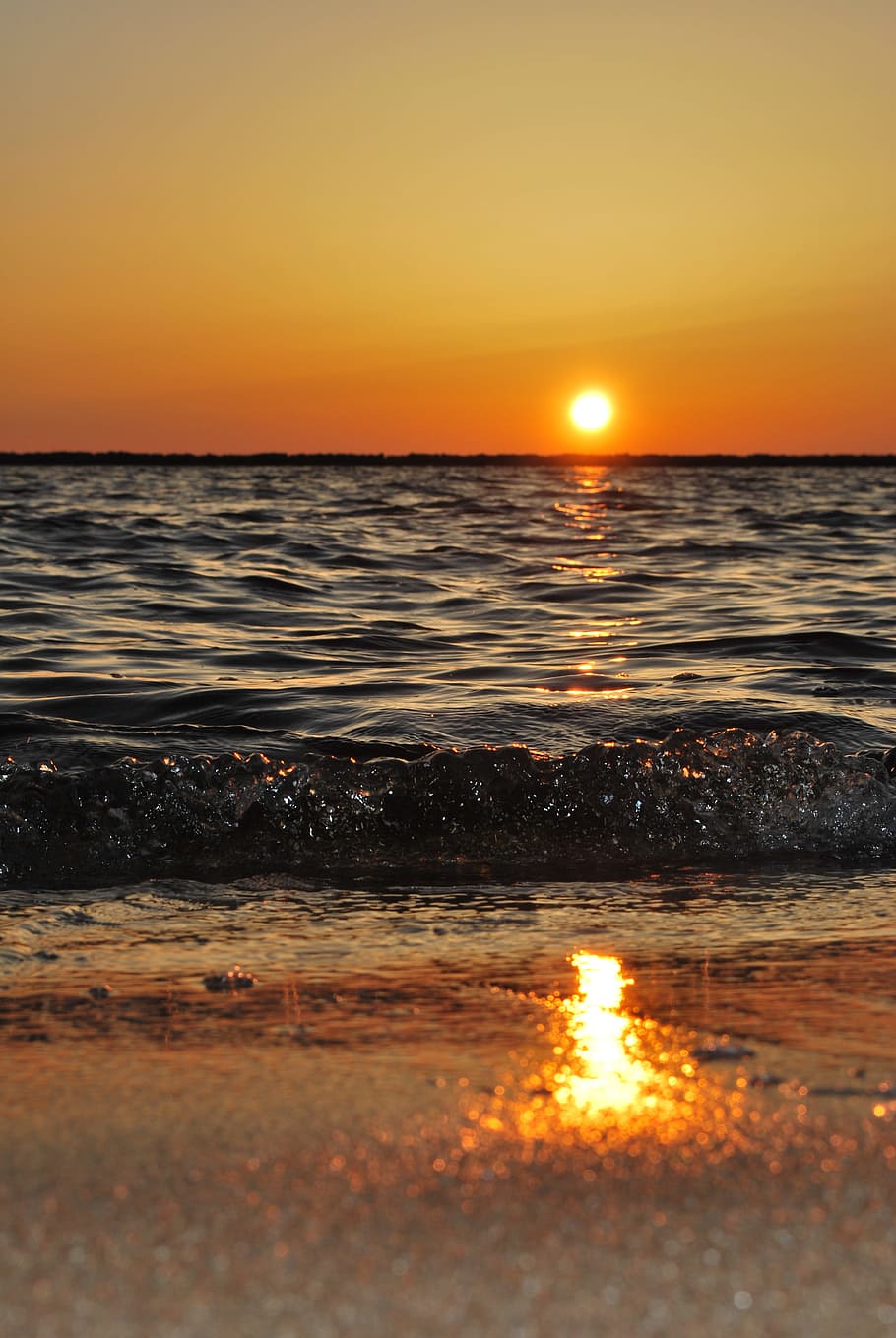 body of water wave photo during golden time, water wave during sunset HD wallpaper