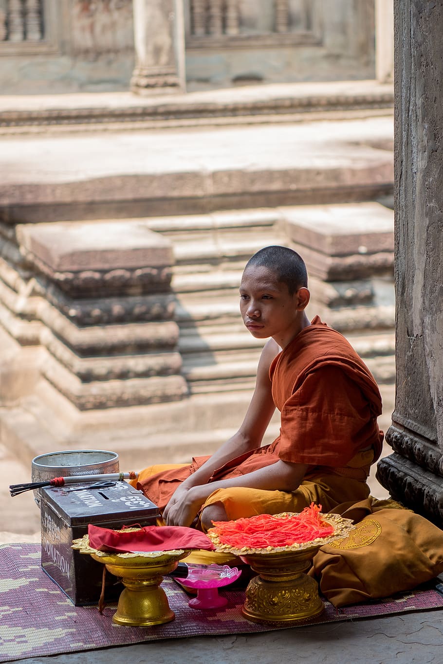 monk, religion, buddhist, temple, one person, sitting, real people HD wallpaper