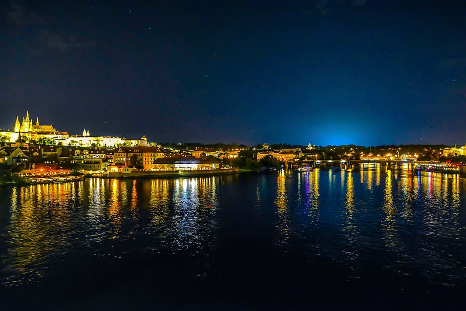 Prague, River, Castle, St Vitus, medieval, bridge, panorama HD wallpaper