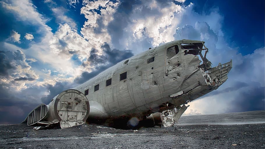 wrecked airplane under blue sky and white clouds during daytime, HD wallpaper