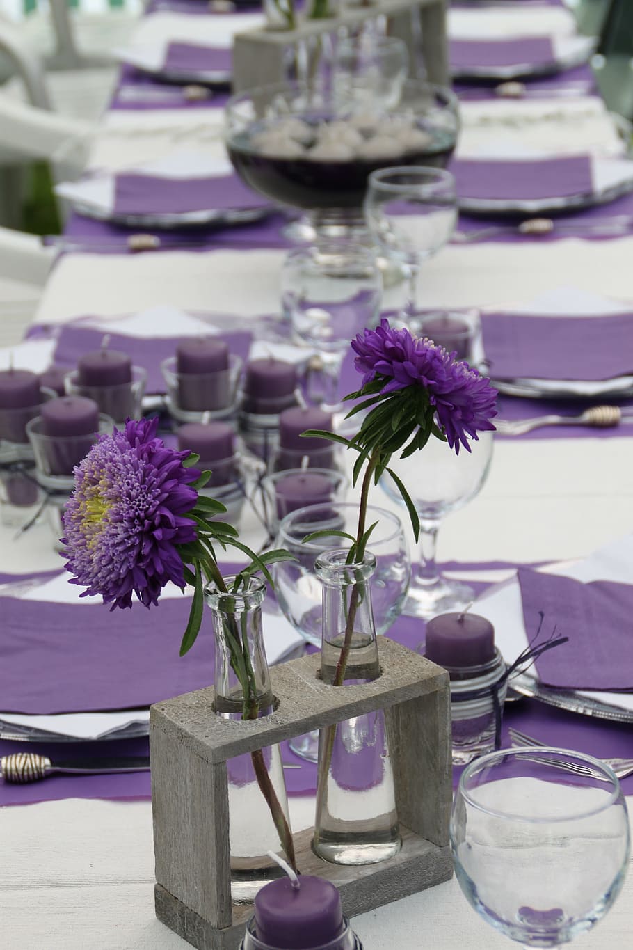 flower, flowers, table, decoration, violet, yellow, how to feel the heat HD wallpaper