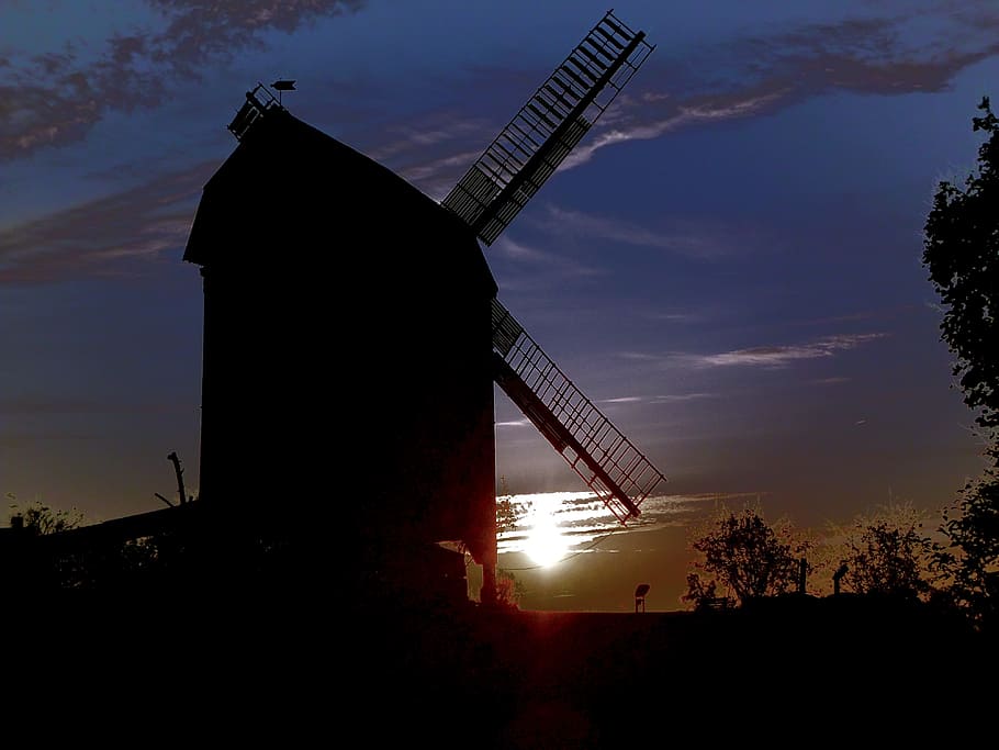 silhouette of windmill beside trees, sky, evening, clouds, light HD wallpaper