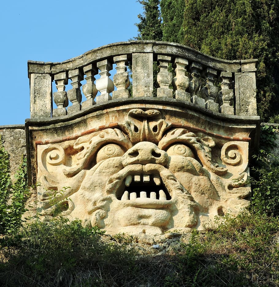 dragon bridge landmark, face, stone, balcony, terrace, monster HD wallpaper