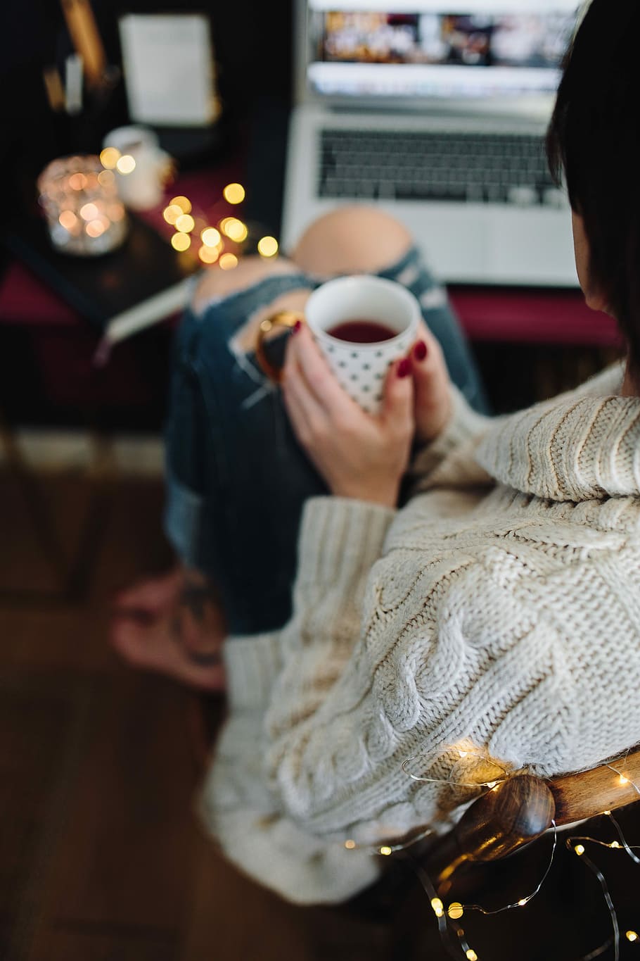 Woman drinking hot tea in her home office, caucasian, computer, HD wallpaper