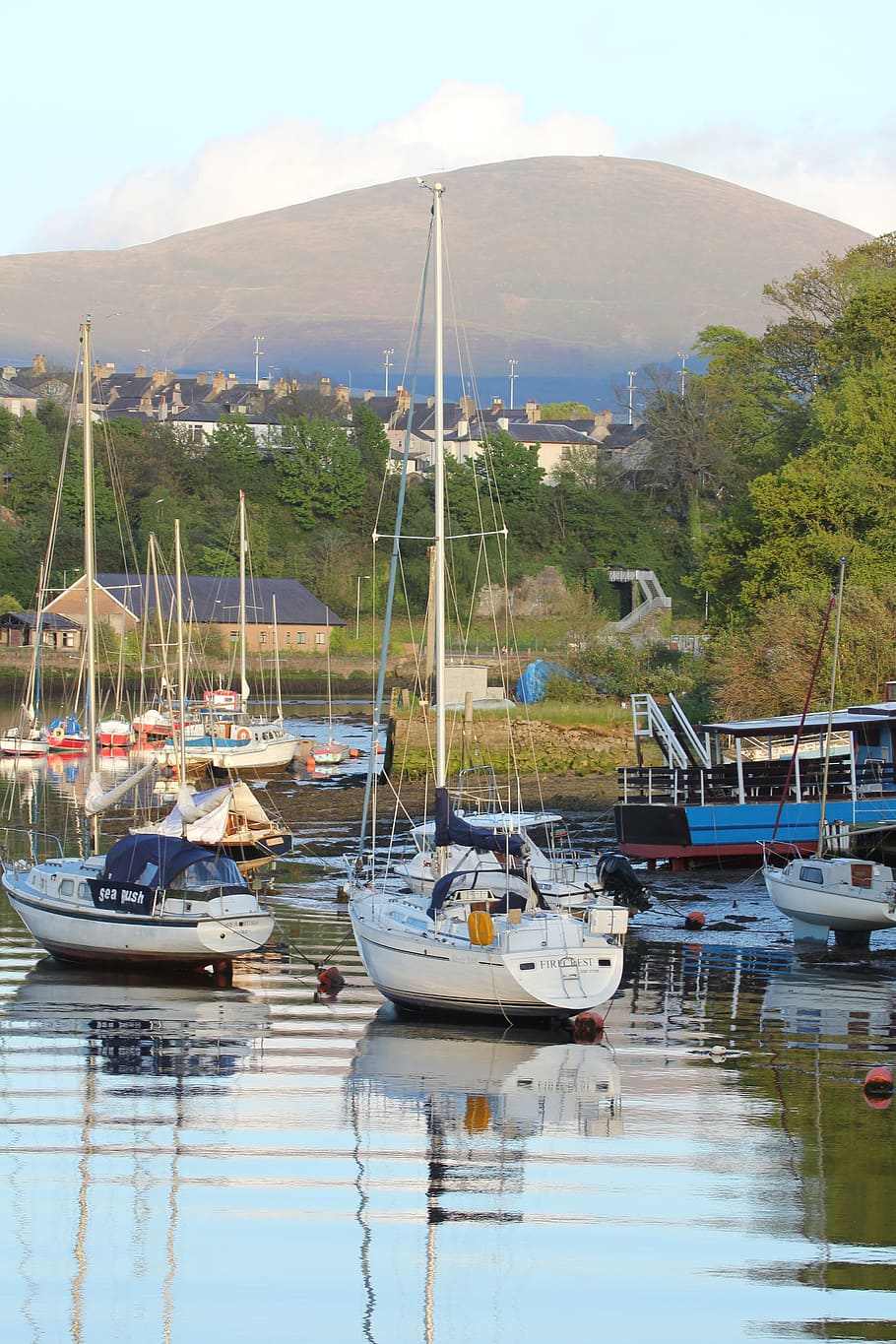 Harbour, Boats, Reflection, Harbor, Town, marina, wales, nautical vessel HD wallpaper